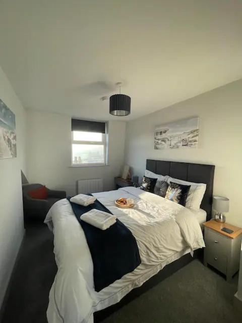 Spectacular 2 Bedroom Balcony Sea View Flat Scarborough Exterior photo